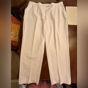 18W Allison Daily white pant